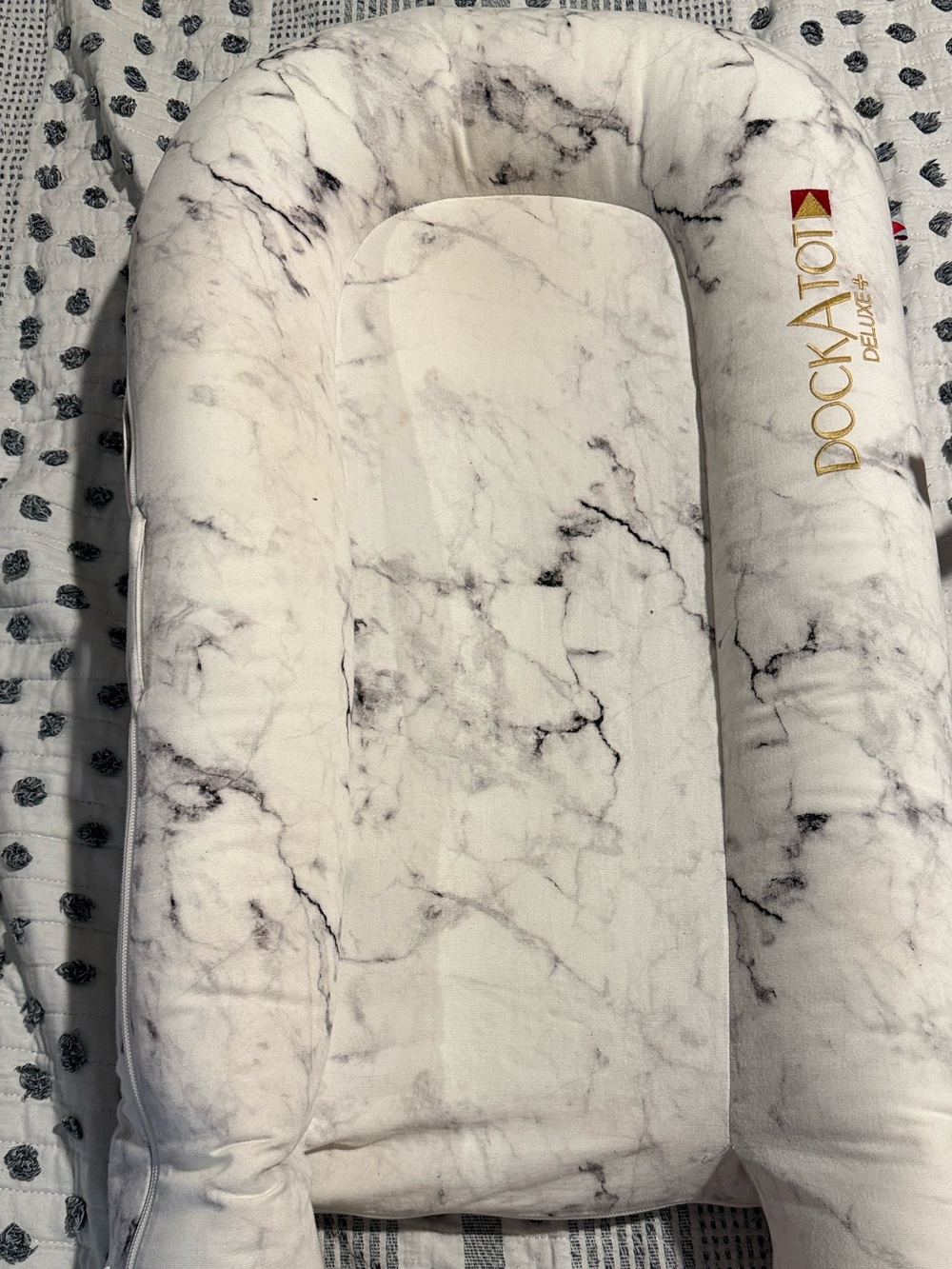 DockATot Deluxe+ Infant Lounger in White Marble